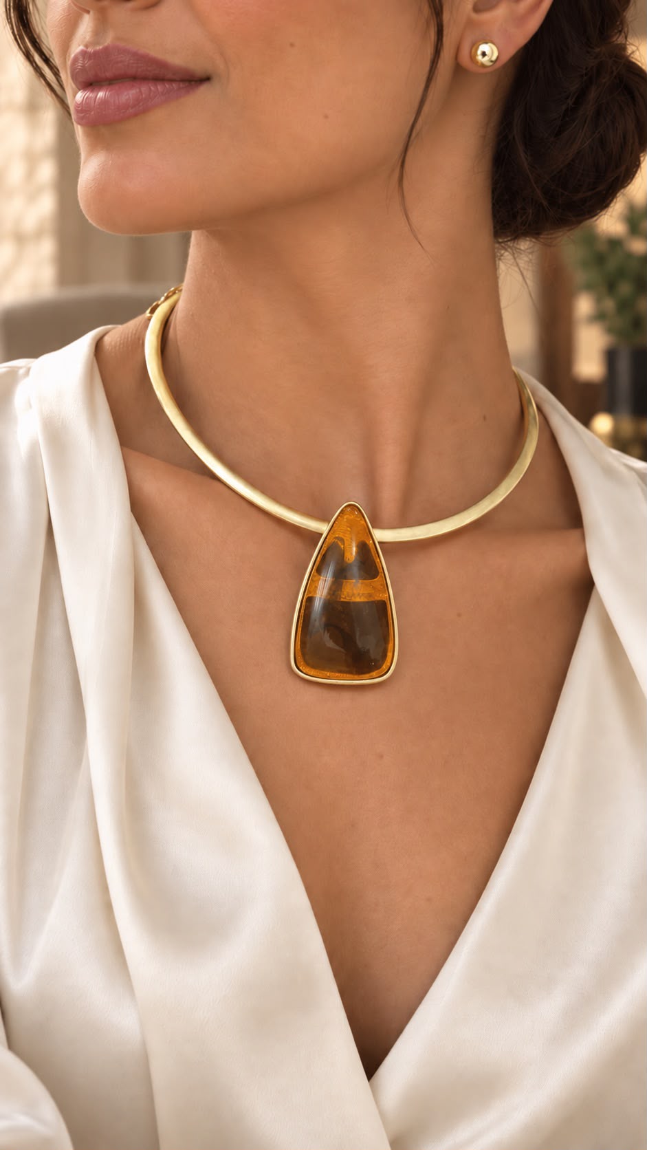Gold-Tone Collar Necklace with Amber-Colored Pendant